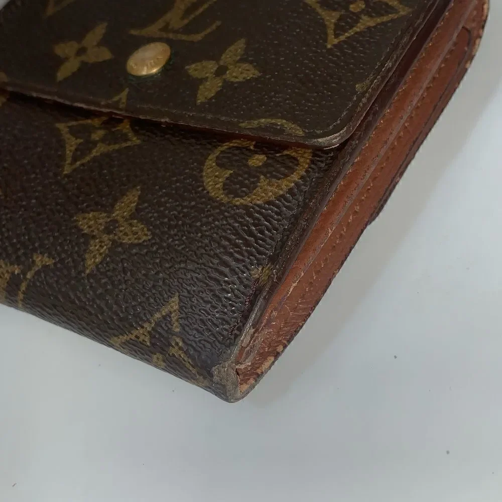 Authentic Louis Vuitton Monogram Elise Compact Wallet